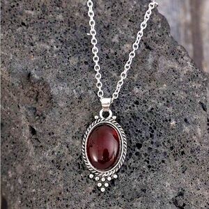 🆕 Silver & Red Necklace!!! Brand New!!! Great Gift!